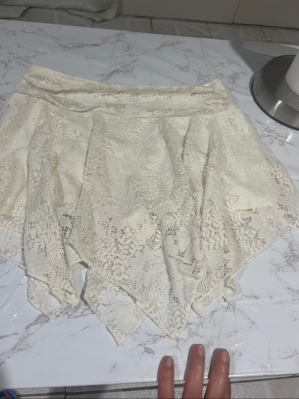 Asymmetrical Cream Lace Handkerchief Hem Skirt
